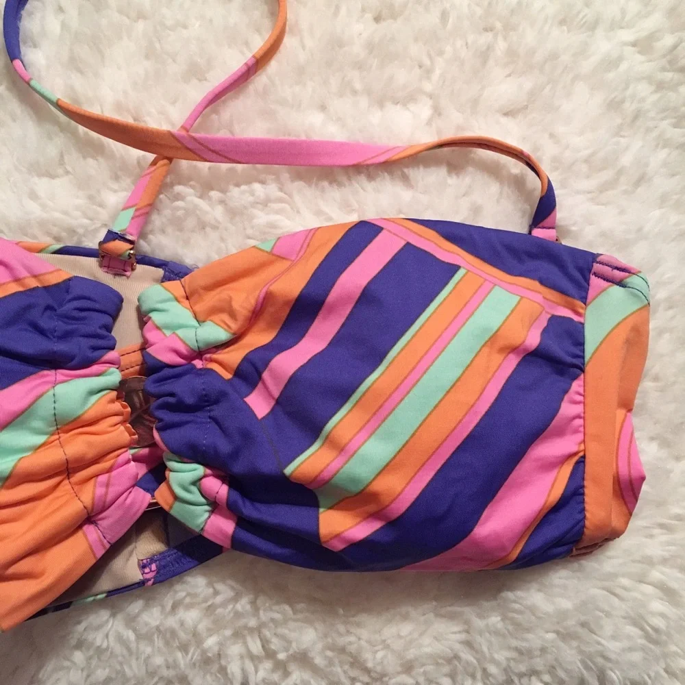 Victoria's Secret Swim Strapless Bikini Top with gold like clasp on back Medium